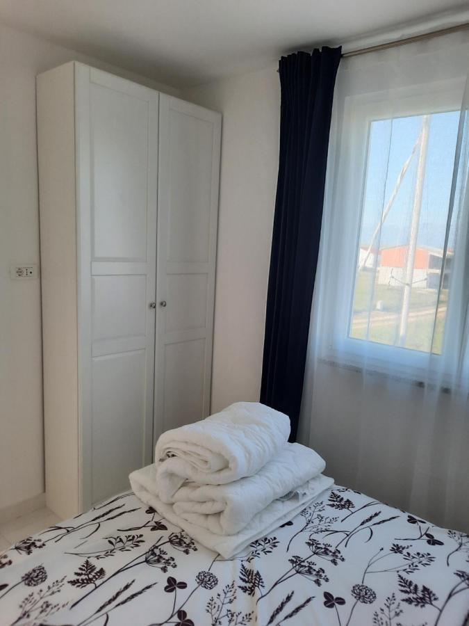 Penzion U Kapitana Apartment วีร์ ภายนอก รูปภาพ